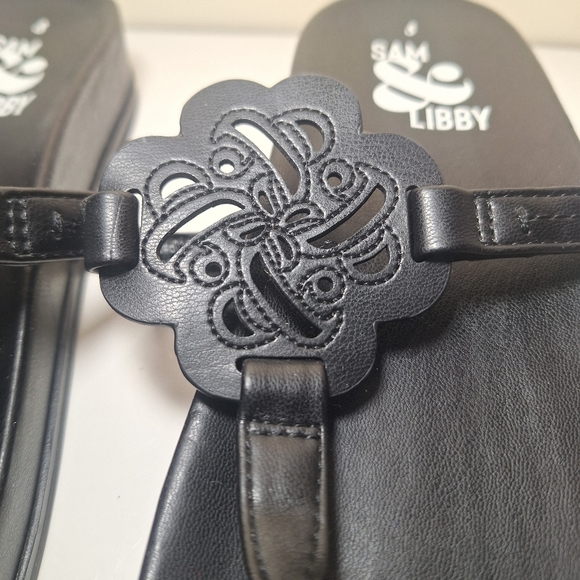 Sam & Libby Alexandra Black Thong Sandal Medallion 8 - Picture 4 of 6